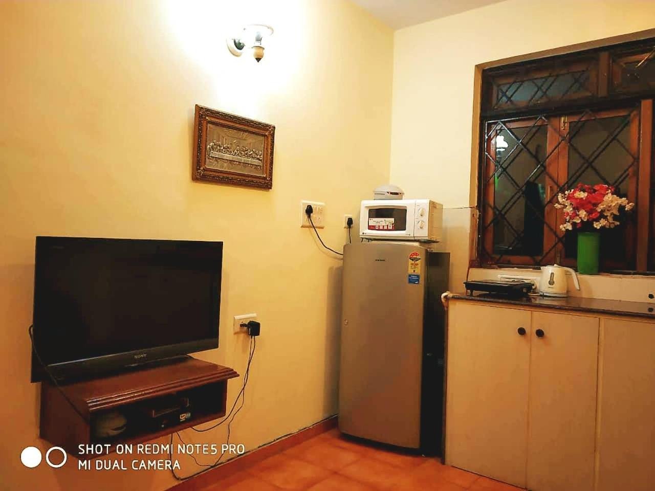 Diana Apartments 坎多林 外观 照片